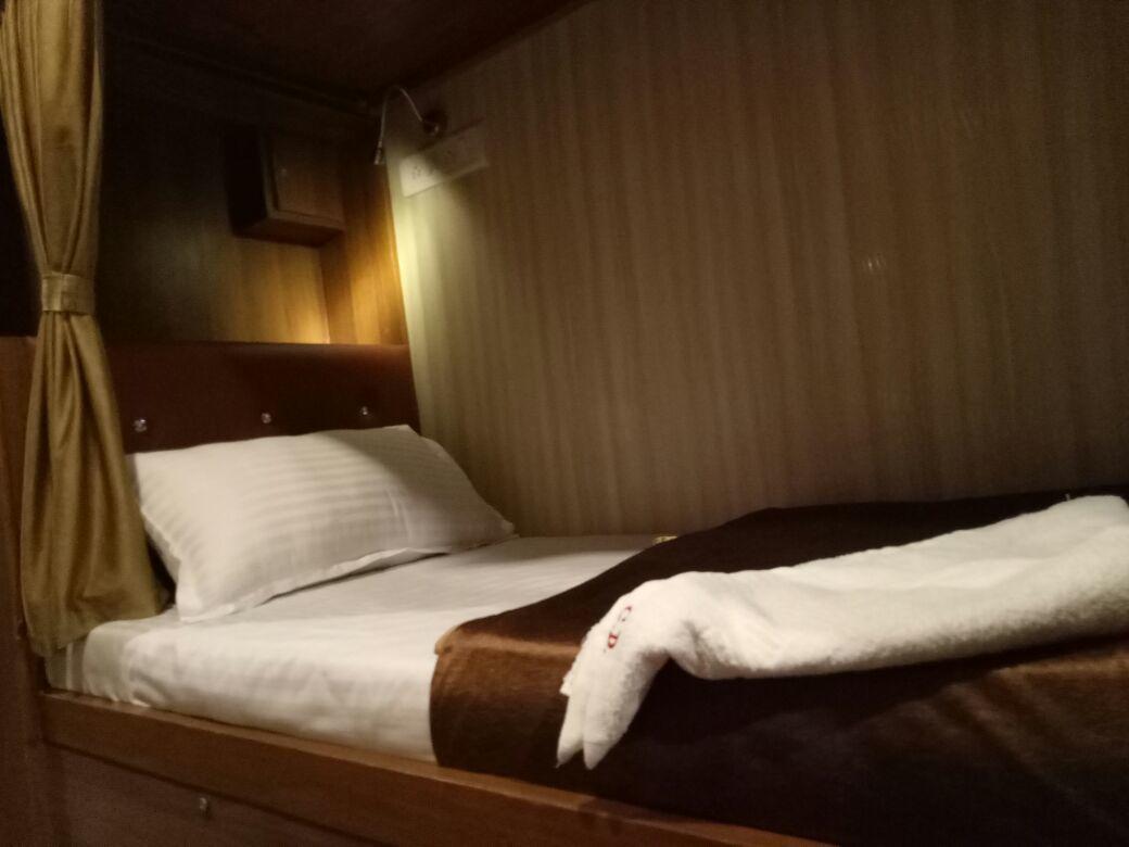 Classic Dormitory Мумбай Екстериор снимка