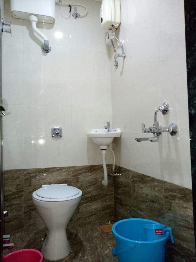 Classic Dormitory Мумбай Екстериор снимка